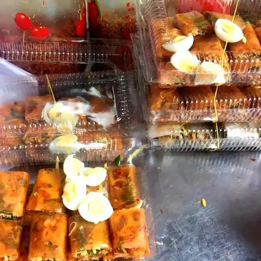 Hình ảnh Bánh tráng cuộn vàng