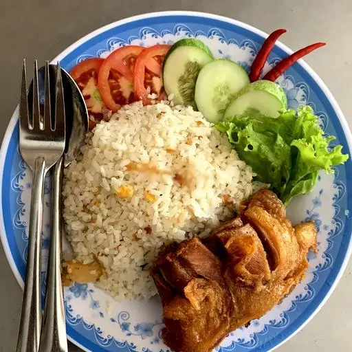 Hình ảnh Cơm chiên má đùi xối mỡ