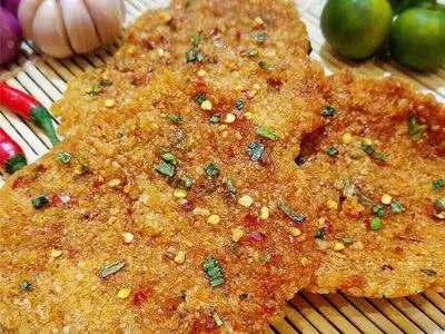 Hình ảnh Cơm Cháy Mắm Hành Trộn Thập cẩm Thịt bằm