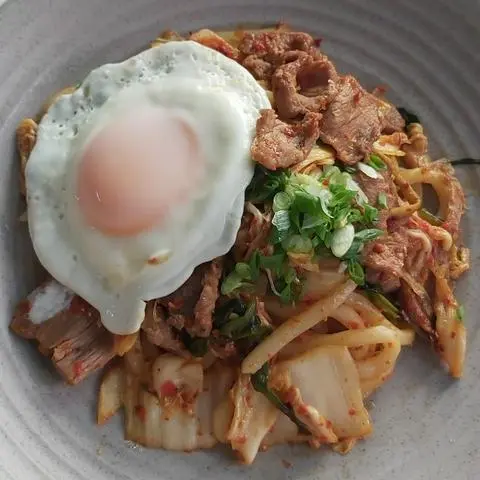 Hình ảnh Mì UDON kim chi thịt bò