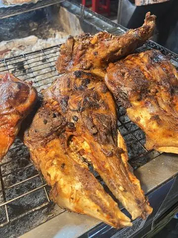 Hình ảnh Má heo nướng