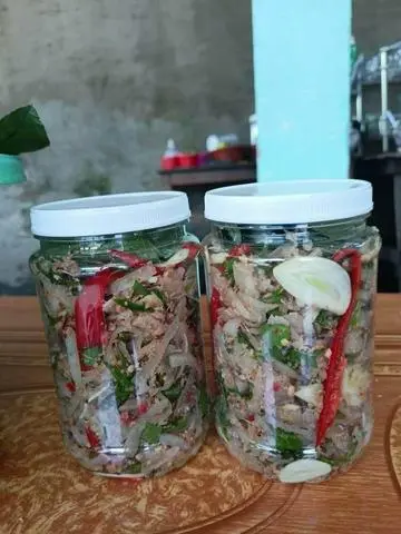 Hình ảnh Tré đặc sản Quảng Nam - 1 hủ