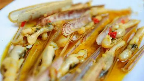 Hình ảnh Ốc móng tay xào bơ cay
