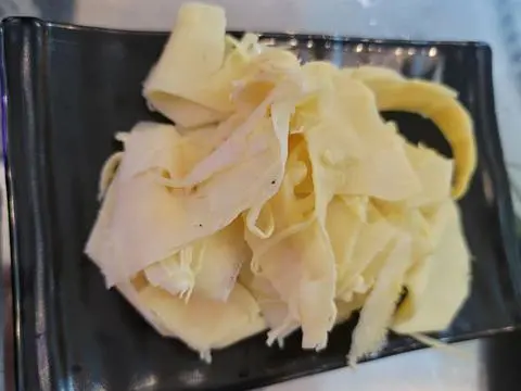 Hình ảnh Măng Thêm
