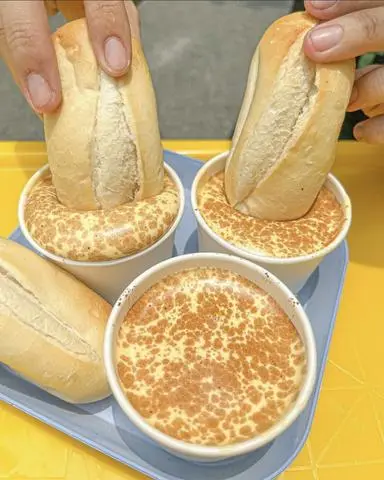 Hình ảnh Bánh mì tươi mini chấm kem phô mai