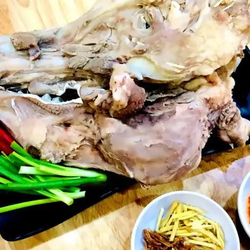 Hình ảnh Ma heo hấp - để nguyên cái