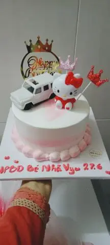 Hình ảnh Bánh Kem sữa tươi xe hello kitty