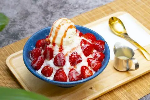 Hình ảnh Bingsu dâu - Strawberry