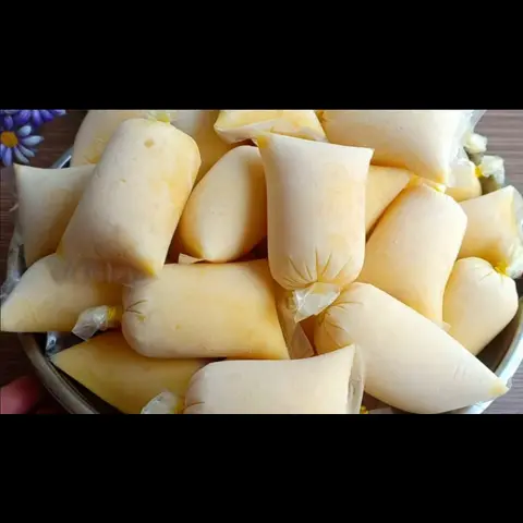 Hình ảnh kem sinh tố xoài 3 bịt 