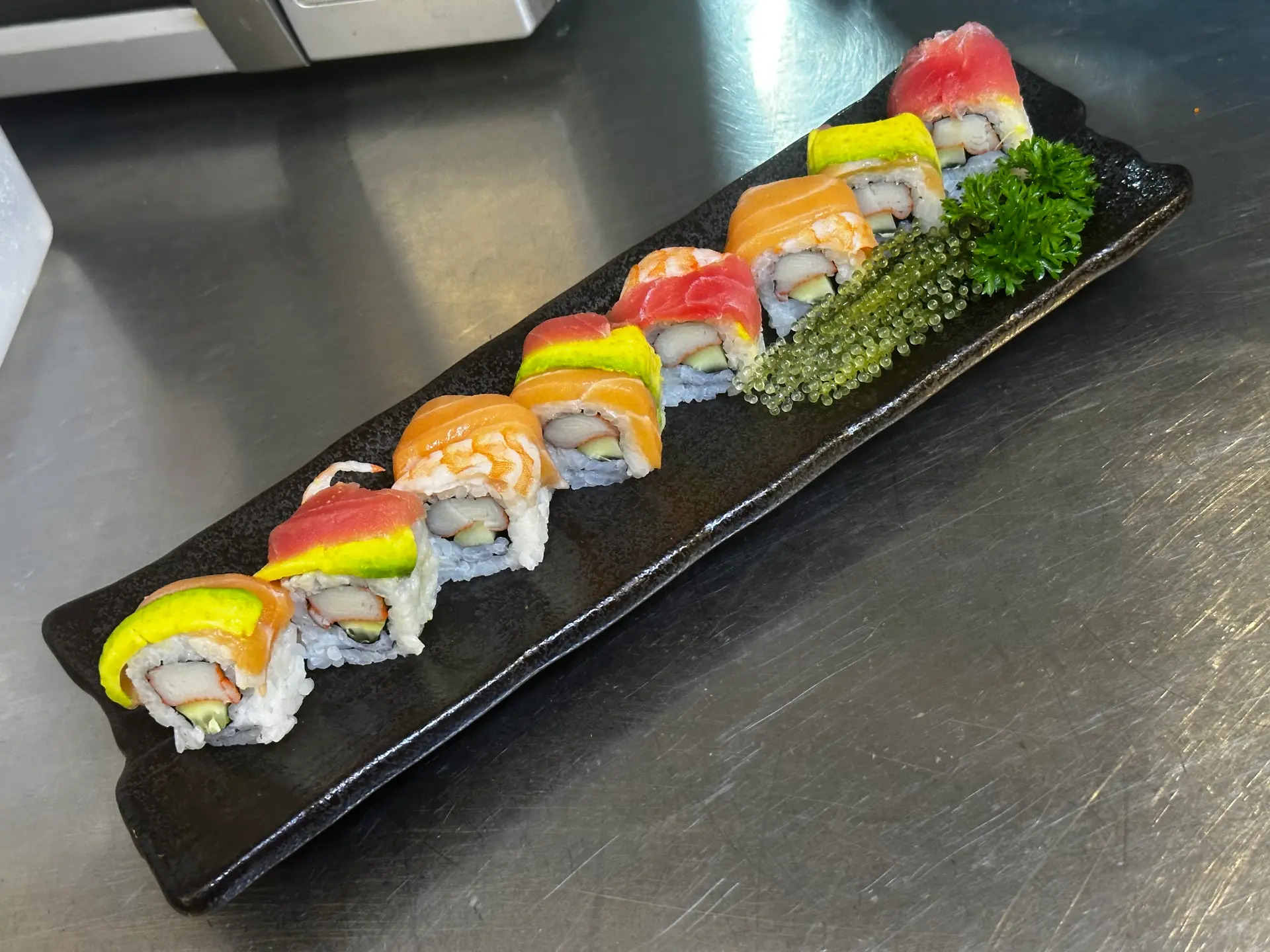 Hình ảnh Rainbow maki - F33