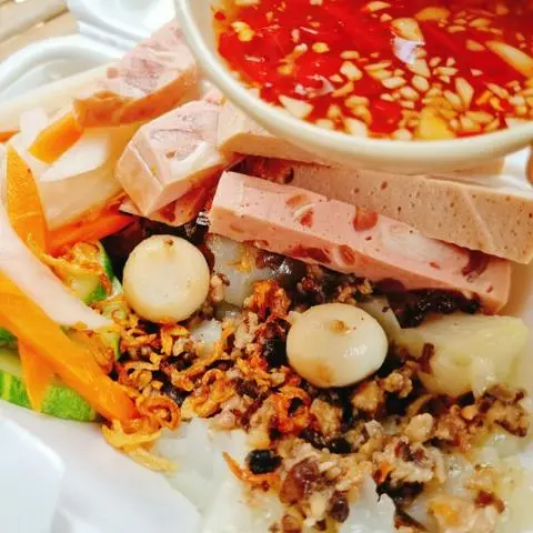Hình ảnh Bánh giò + 2 loại chả 