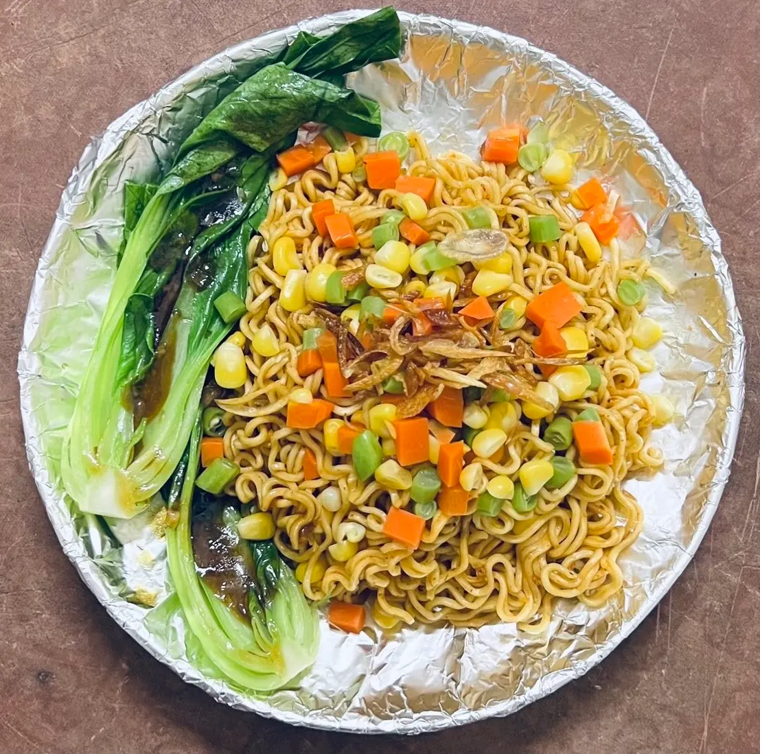 Hình ảnh Mì trộn rau củ