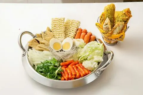Hình ảnh Lẩu tokbokki