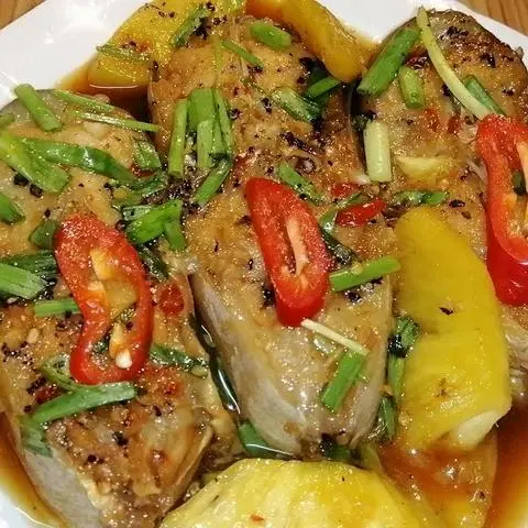 Hình ảnh Cơm cá hú kho thơm