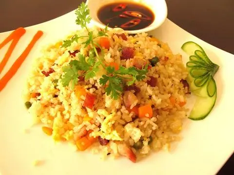 Hình ảnh Cơm Chiên Dương Châu