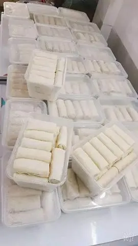 Hình ảnh Chả giò chay hạt sen nhà làm (Hộp 16 cuốn to)