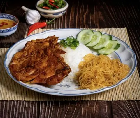 Hình ảnh Cơm tấm sườn bì