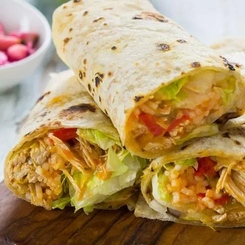 Hình ảnh 4. Burritos Chicken Fried Rice
