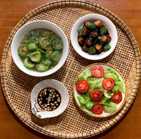 Hình ảnh Cơm văn phòng chay
