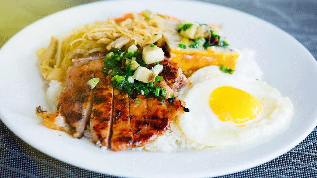 Hình ảnh CƠM TẤM SƯỜN- BÌ- CHẢ- ỐP LA