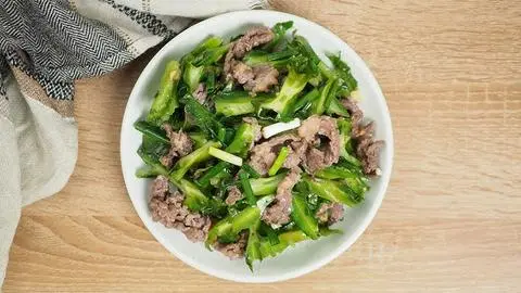 Hình ảnh Cơm đậu rồng xào thịt bò +canh
