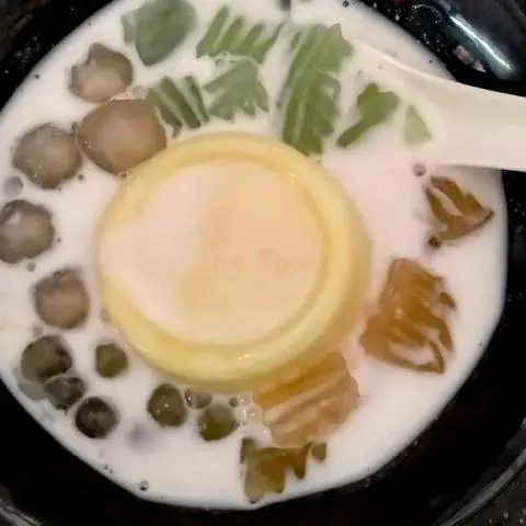Hình ảnh Chè thạch dừa sầu riêng