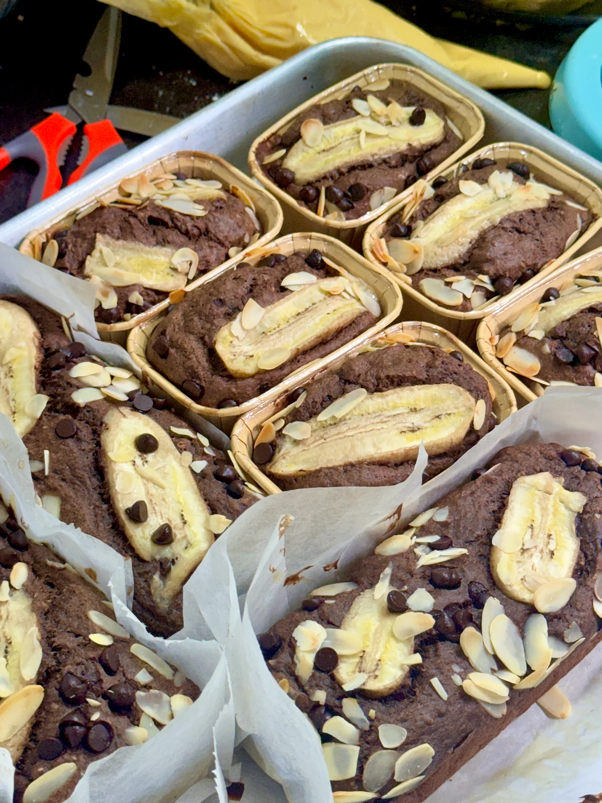 Hình ảnh Bánh Chuối Choco Yến Mạch Hạnh Nhân (size Lớn) 