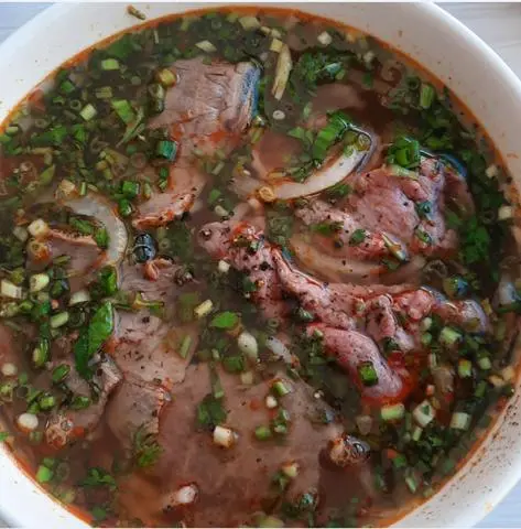 Hình ảnh Bún Bò Tái Nạm