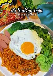 Hình ảnh Mỳ siukay trộn viên chiên ( 5 cá viên + 5 bò viên )