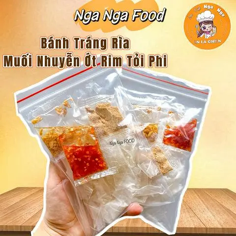 Hình ảnh Bánh Tráng Muối Ớt Rim Tỏi Phi zip