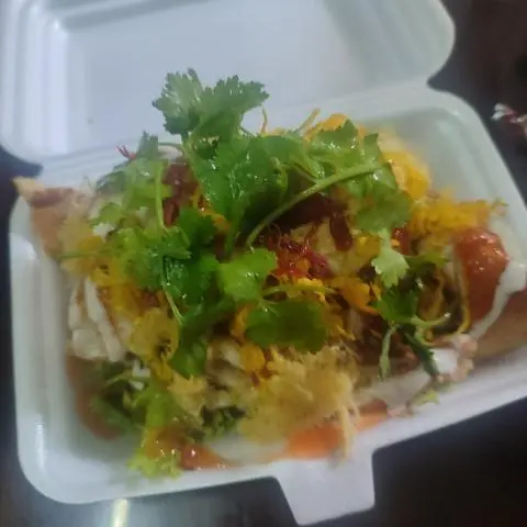 Hình ảnh bánh mì nướng muối ớt kèm pho mai tan chảy 