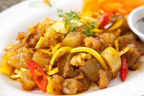 Hình ảnh Gân bò xào sa tế 