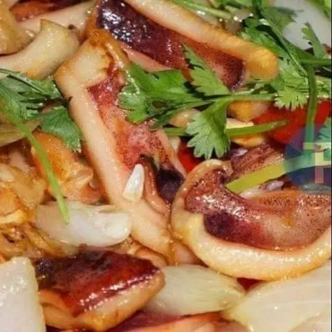 Hình ảnh mực hấp sả