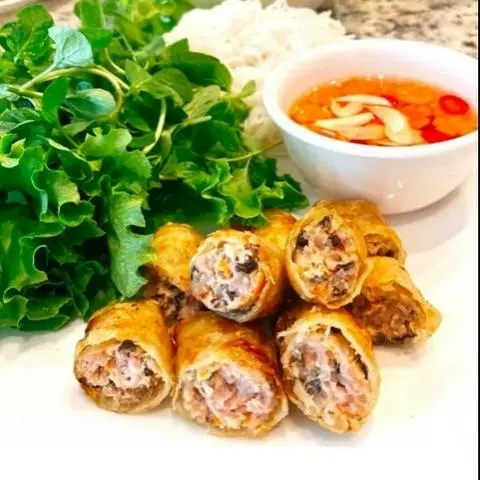 Hình ảnh BÚN + 2 CHẢ GIÒ
