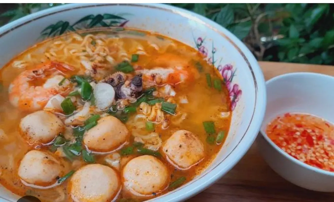 Hình ảnh Mì Thái chả cá