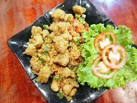 Hình ảnh Sụn gà rang muối hongkong