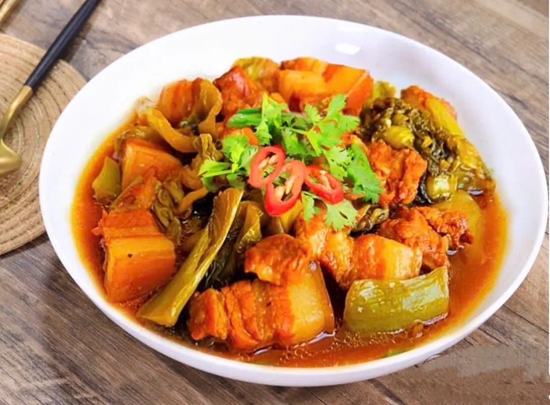Hình ảnh Thịt kho cải chua