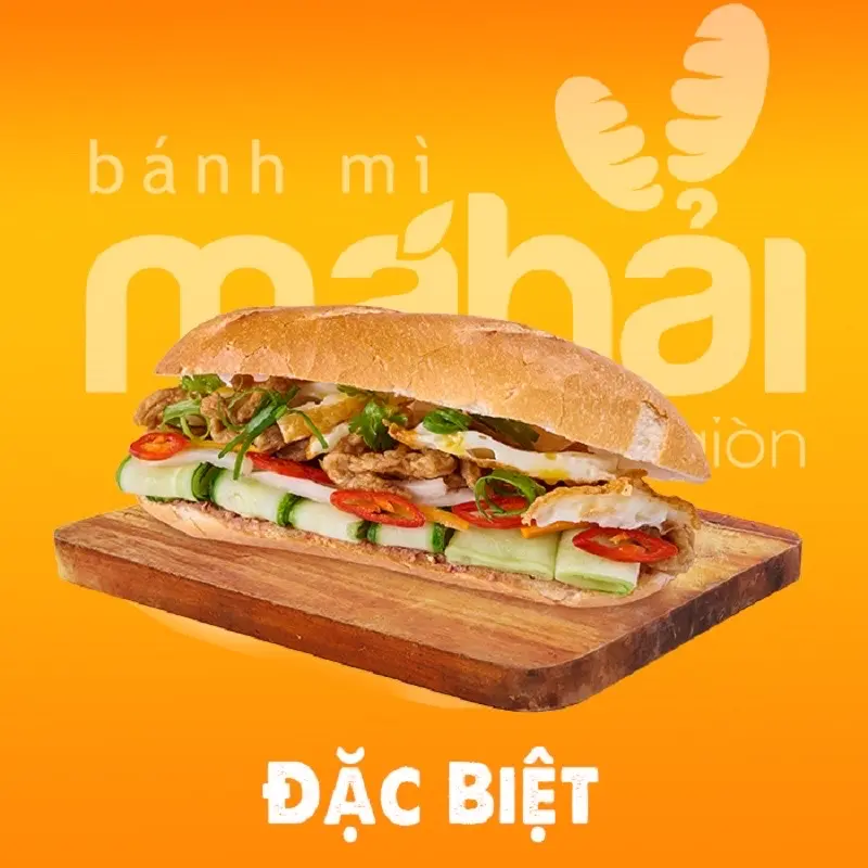 Hình ảnh Bánh Mì Chả Cá + 1 Trứng 