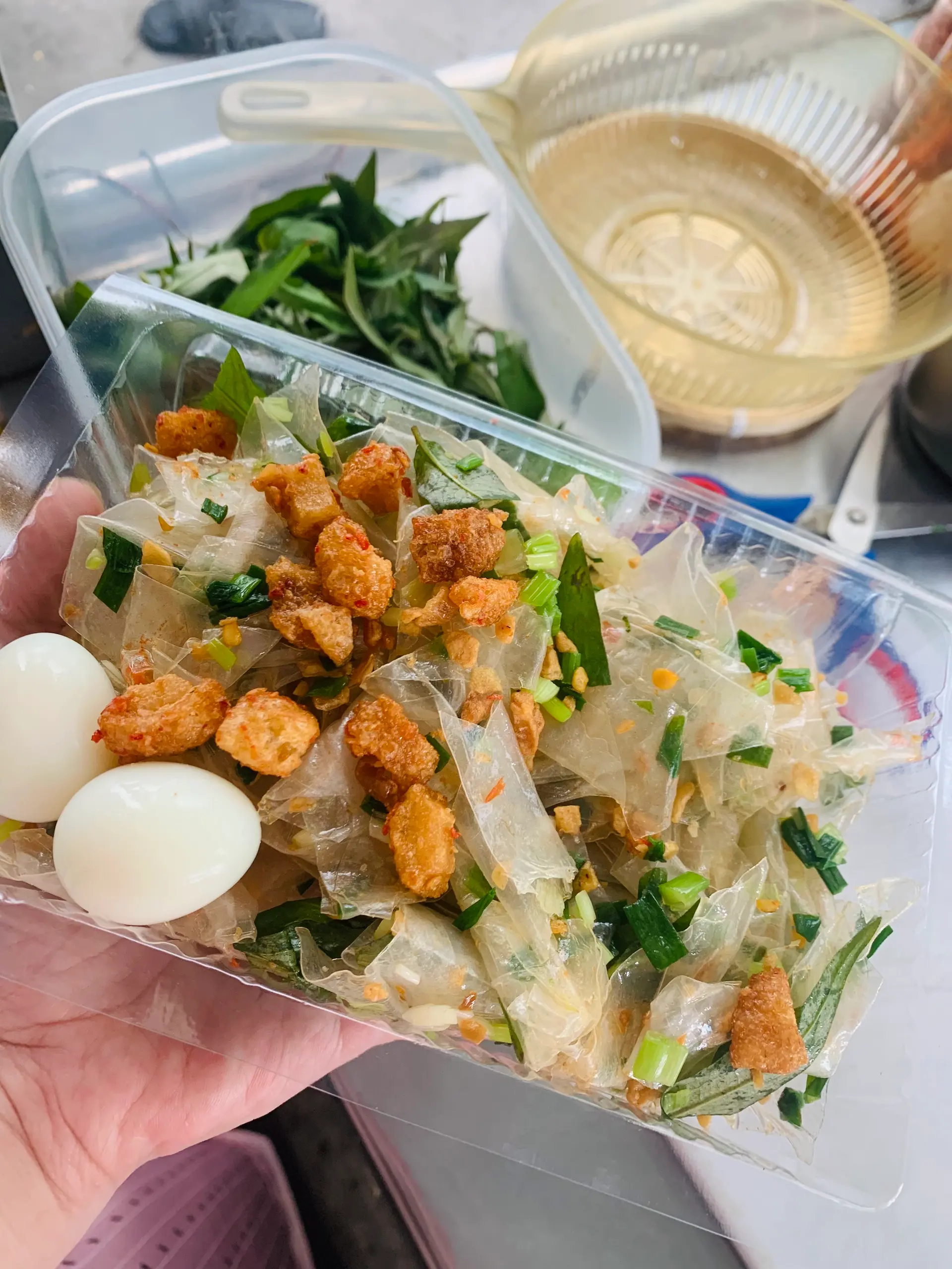 Hình ảnh Bánh tráng mỡ hành tóp mỡ