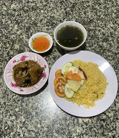 Hình ảnh Cơm Gà Rô Ti ( Đùi & Má Đùi )