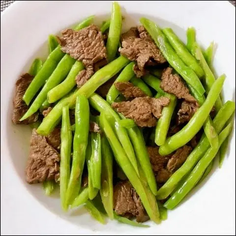 Hình ảnh Cơm Bò Xào Đậu Que