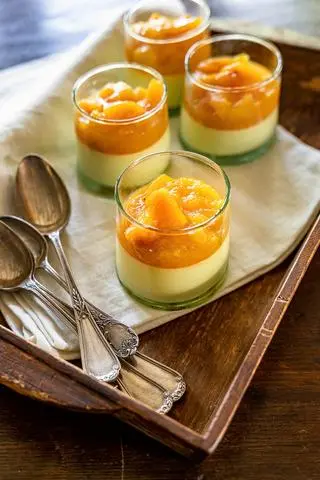 Hình ảnh Panna cotta dứa