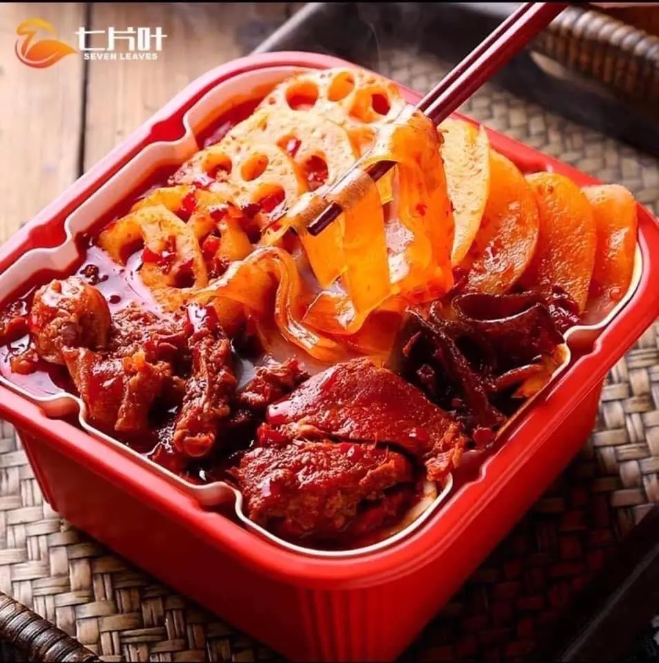 Hình ảnh Lẩu Tự Sôi Bò Cay ( tự nấu)