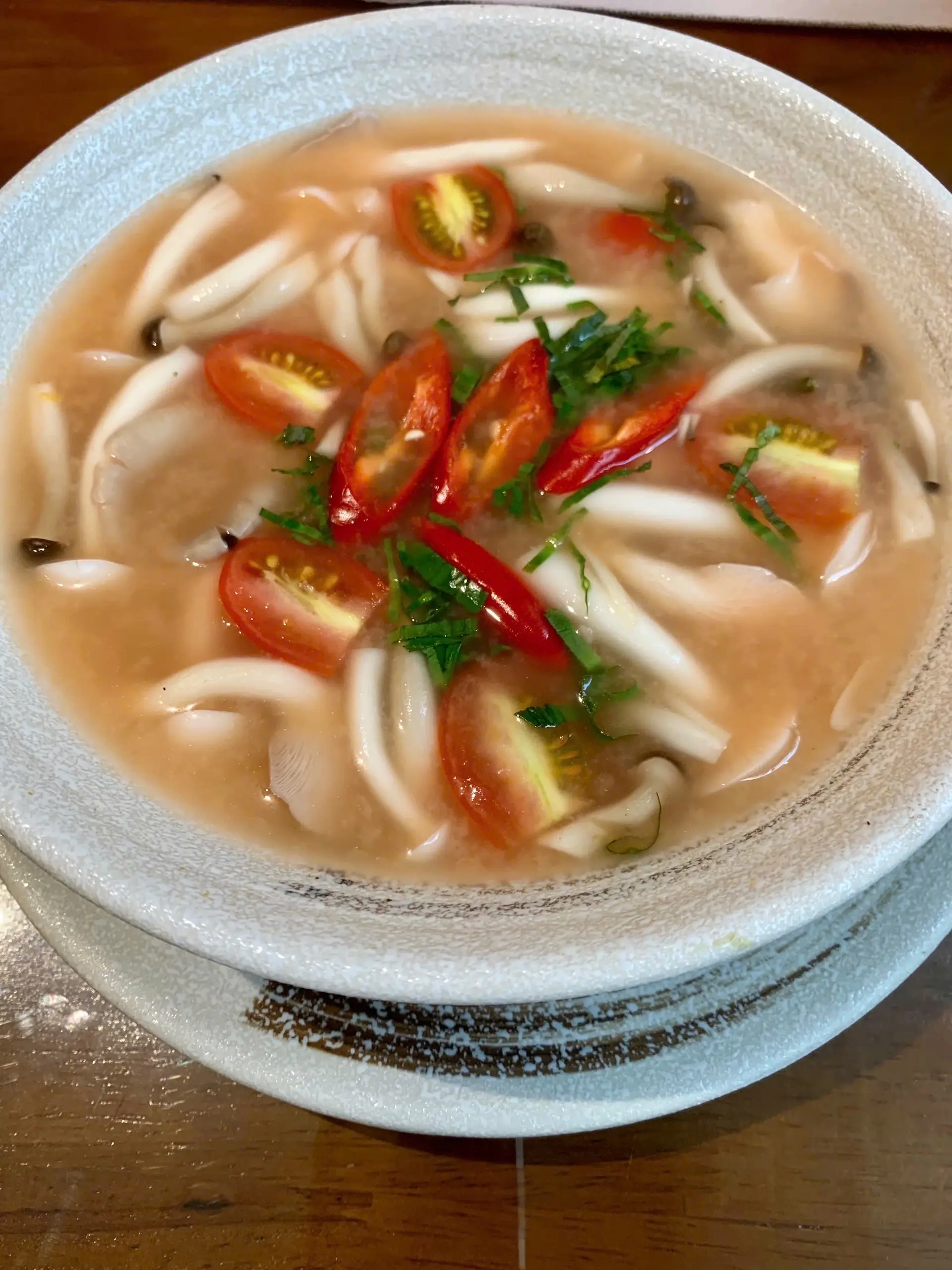Hình ảnh Canh nấm Tomyum/ Tomyum (sour and spicy) soup