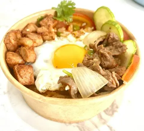 Hình ảnh Cơm thố đặc biệt