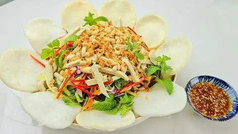 Hình ảnh Gỏi củ hủ dừa chay