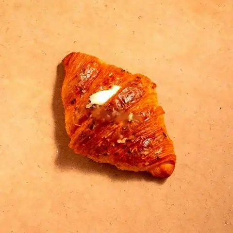 Hình ảnh Croissant bơ tỏi