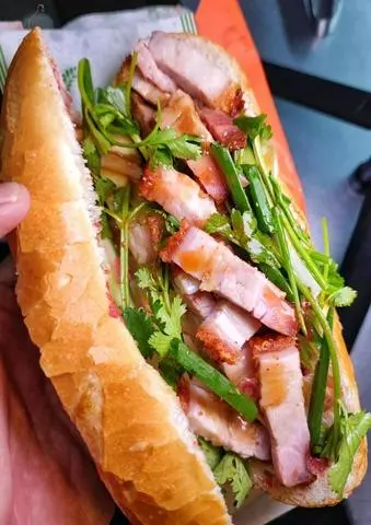 Hình ảnh Bánh mì thịt heo (Pork sandwiches)