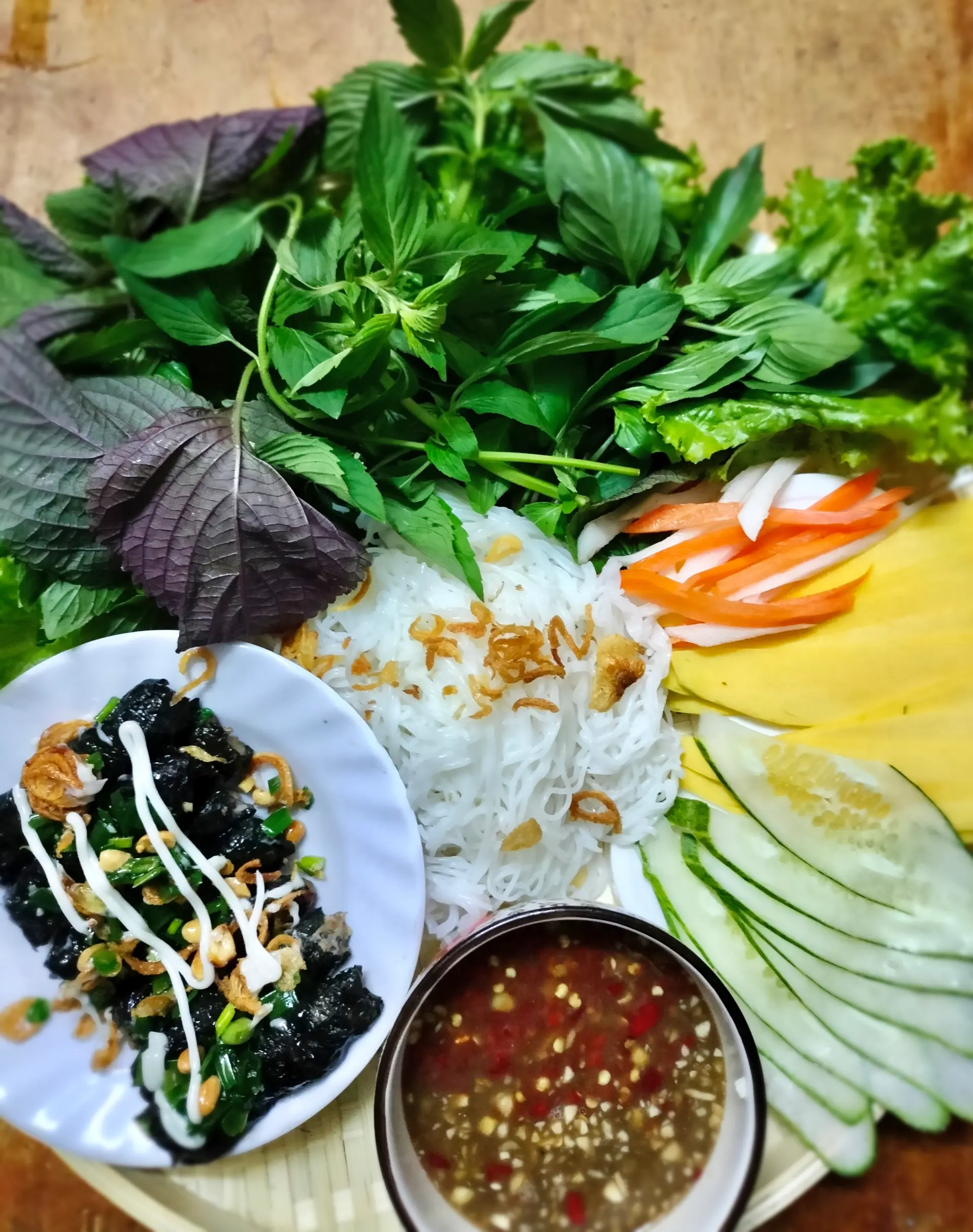 Hình ảnh Combo 2  set nem Nha Trang - bò lá lốt mắm nêm