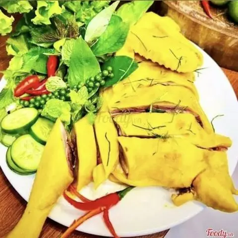 Hình ảnh Gà Ủ Muối 1/2 Con Chặt Sẵn 